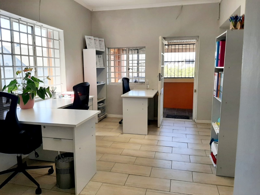 To Let commercial Property for Rent in Somerset West Western Cape
